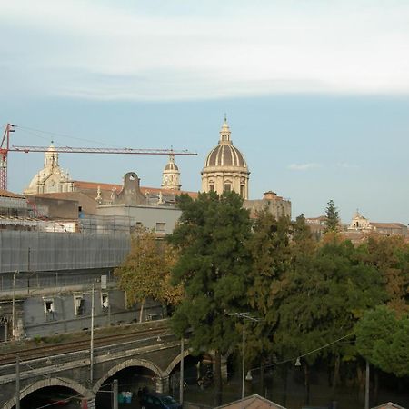 Bed And Breakfast Vecchio Porto Catania Bagian luar foto