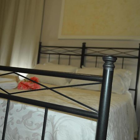 Bed And Breakfast Vecchio Porto Catania Bagian luar foto