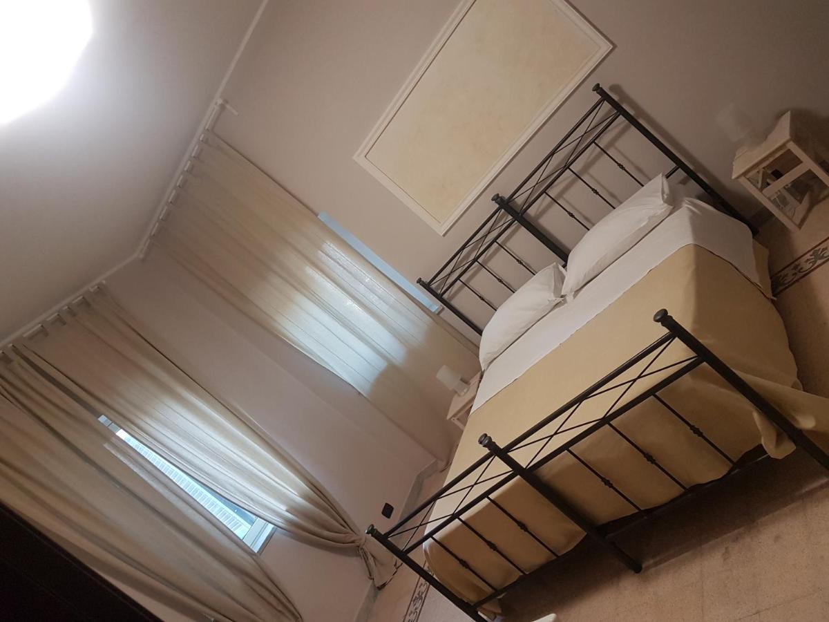 Bed And Breakfast Vecchio Porto Catania Bagian luar foto
