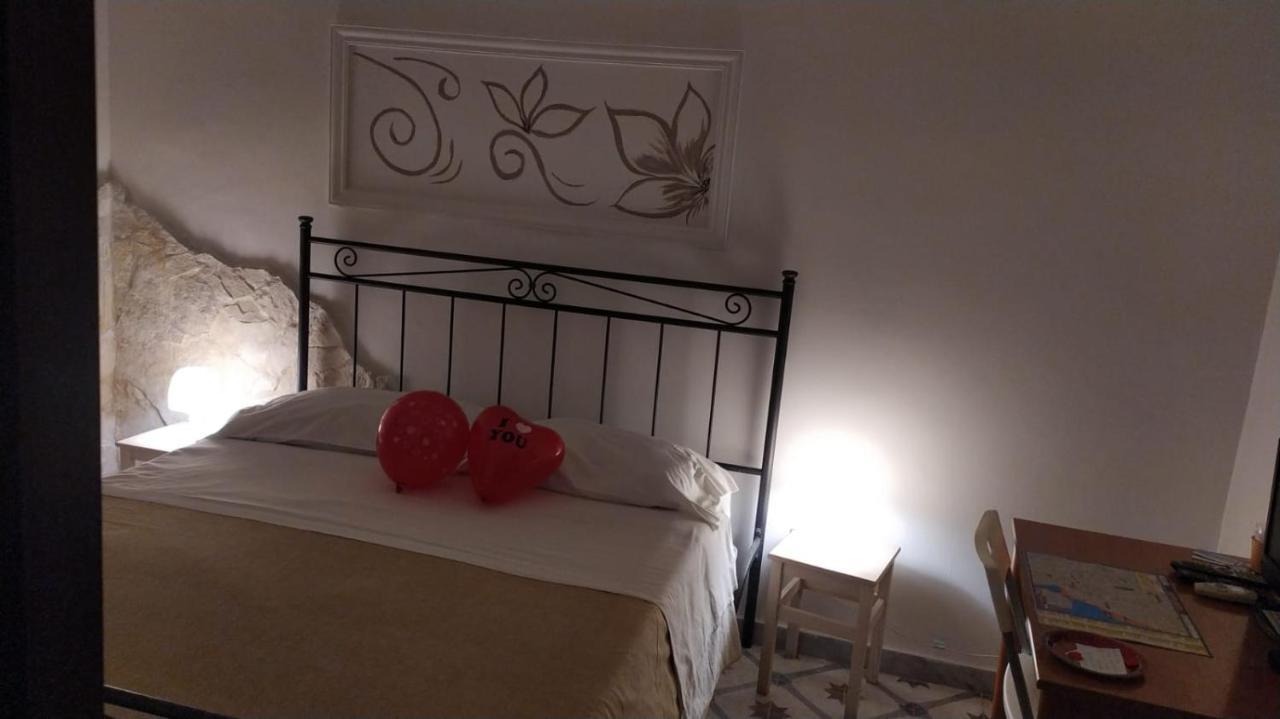 Bed And Breakfast Vecchio Porto Catania Bagian luar foto