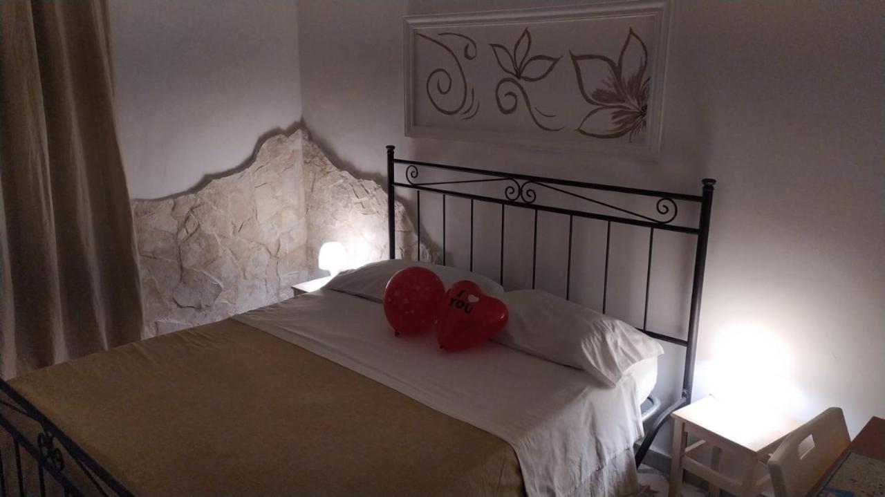 Bed And Breakfast Vecchio Porto Catania Bagian luar foto