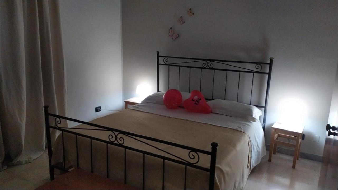 Bed And Breakfast Vecchio Porto Catania Bagian luar foto