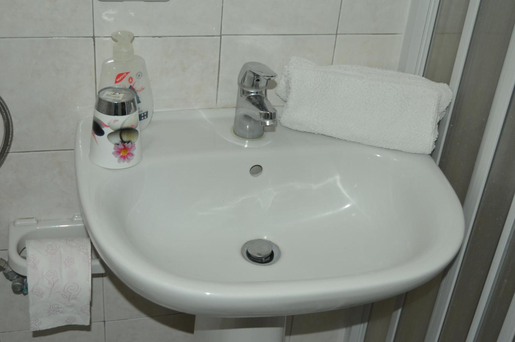 Bed And Breakfast Vecchio Porto Catania Bagian luar foto