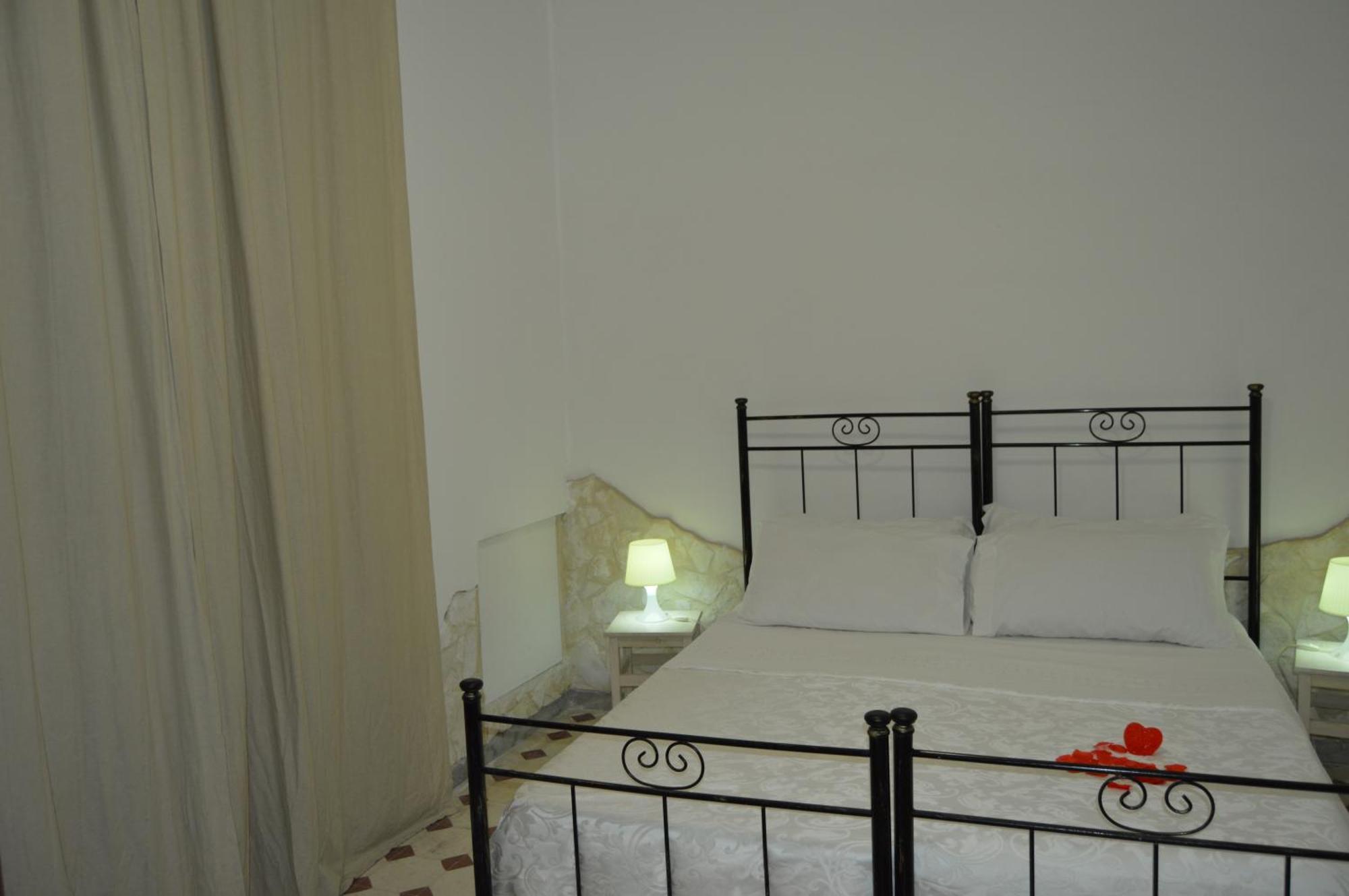 Bed And Breakfast Vecchio Porto Catania Bagian luar foto