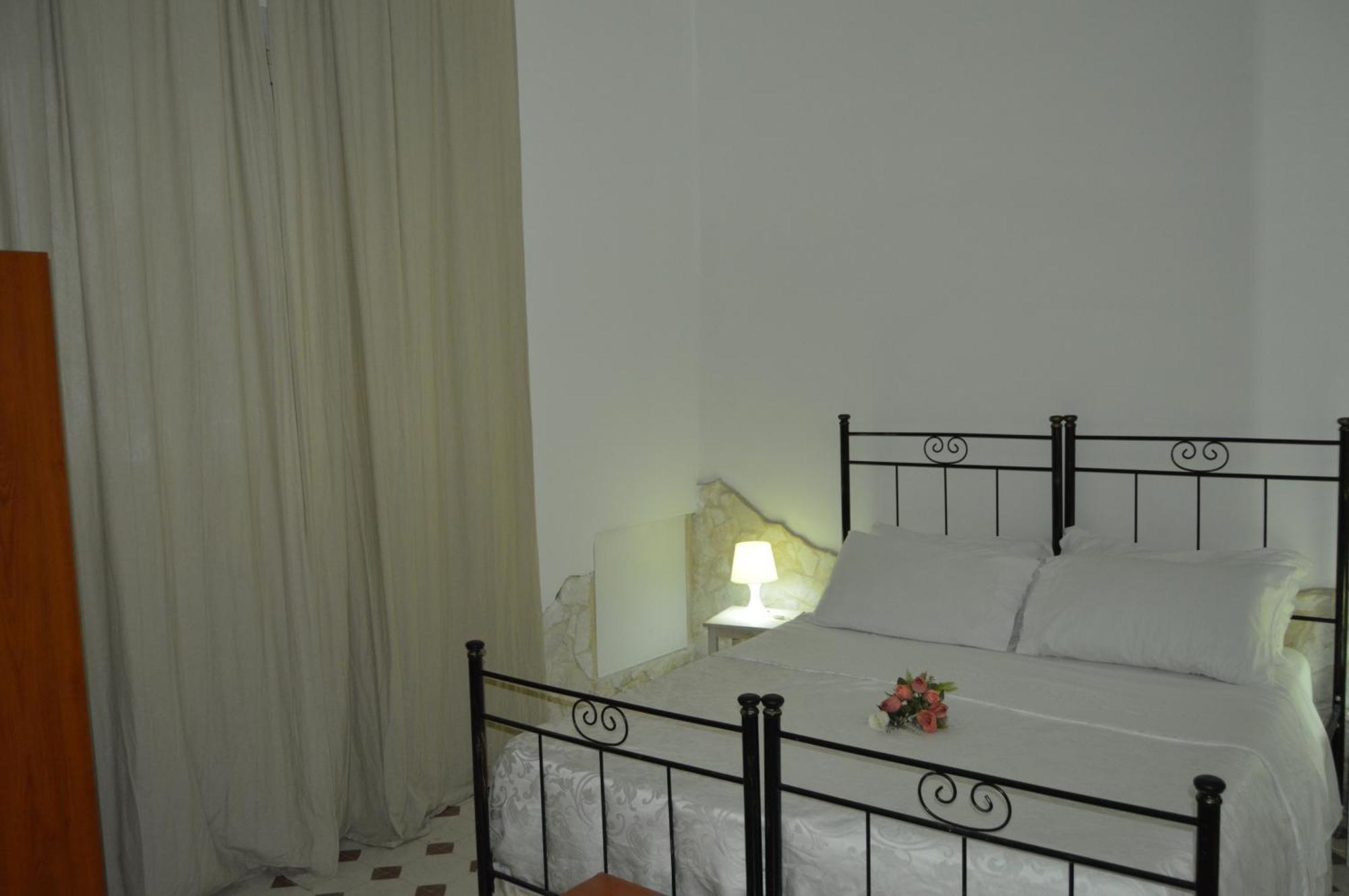 Bed And Breakfast Vecchio Porto Catania Bagian luar foto